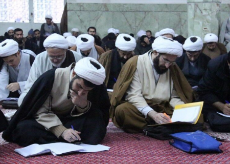 آزمون ورودی حوزه علمیه خراسان برگزار شد