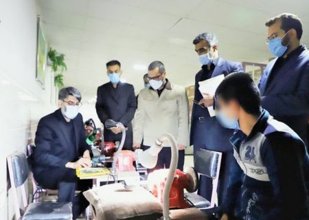 رئیس سازمان زندان ها خواستارتوجه به اشتغال زندانیان شد