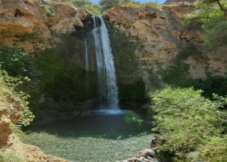 آبشار روستای آبگرم کلات در فهرست میراث طبیعی ملی ایران ثبت شد