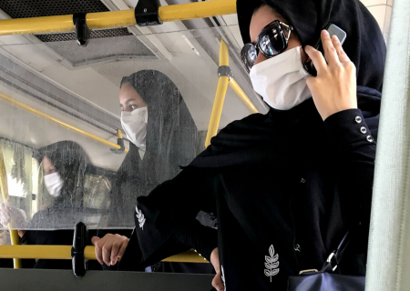 استفاده از ماسک در فضاهای سربسته همچنان ضروری است