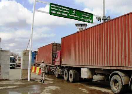 هزینه های زیاد ترانزیت کالا از ترکمنستان، ناوگان ایرانی را زمین گیر کرد