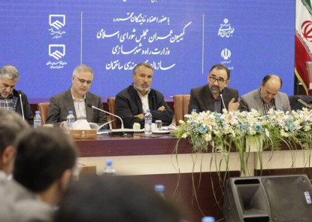 حضور ۵۰ میلیون زائر در مشهد هدف‌گذاری شده است