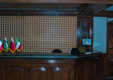 زائران فعلا به مشهد سفر نکنند/ احتمال تعطیلی موقت برخی از هتل‌های مشهد