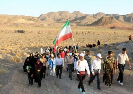 همایش بزرگ کوهپیمایی در قله‌زو مشهد برگزار می‌شود