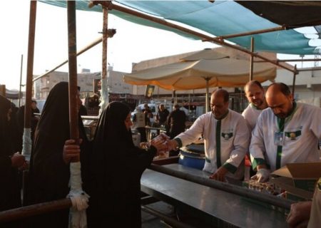 میزبانی آستان قدس رضوی از زائران امام حسن عسکری(ع) با ۱۲۰ هزار غذای متبرک