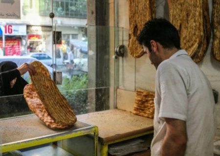 نانوایی‌ها هیچ محدودیتی در عرضه نان ندارند