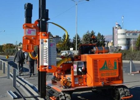 آغاز عملیات گاردریل کوبی نقاط حادثه‌خیز محور کلات- مشهد