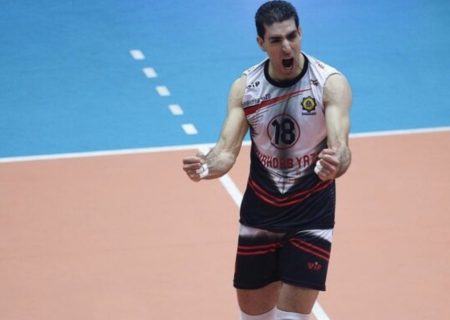 مدال طلای لیگ برتر والیبال بر گردن والیبالیست مشهدی