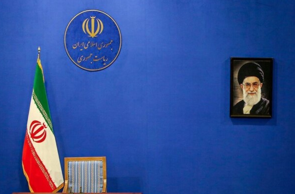 امروز مردم رئیس‌جمهوری خستگی‌ناپذیر می‌خواهند
