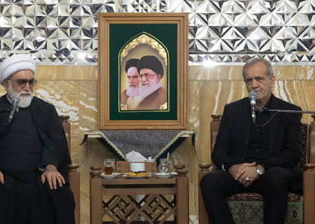 حفظ روحیه مردمی، عدالتخواهی و ولایتمداری رئیس جمهور می‌‎تواند حلال بسیاری از امور ملت باشد