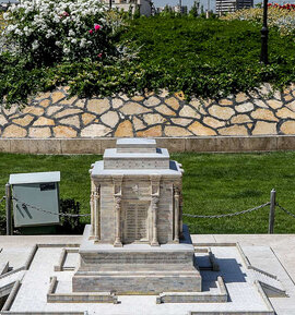 پارک‌های موضوعی فرصت مناسبی برای جذب سرمایه‌های گردشگری هستند