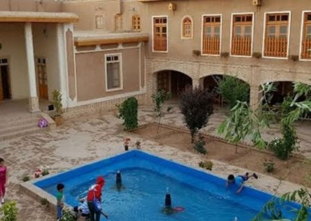 چناران، سرزمینی از آبشارها و غارهای طبیعی