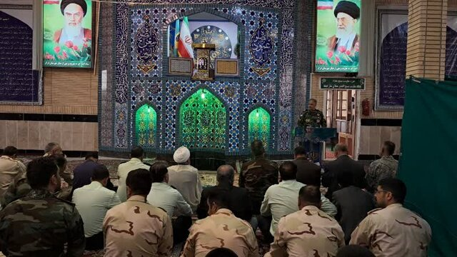 ارتش به هرگونه تجاوز به خاک ایران پاسخ قاطع و خردمندانه می‌دهد
