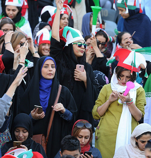 حضور بانوان در ورزشگاه امام رضا(ع) مشهد از الزامات دیدار با کره شمالی است