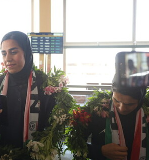 ملی‌پوشان فوتبال بانوان به ایران بازگشتند