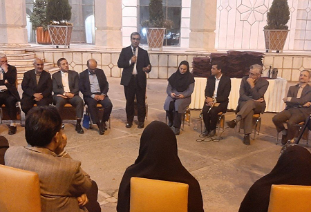 پیوندهای فرهنگی از دیوار مرزی امنیت بخش‌تر است