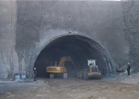 حفاری مجدد بزرگ‌ترین تونل شرق کشور آغاز شد