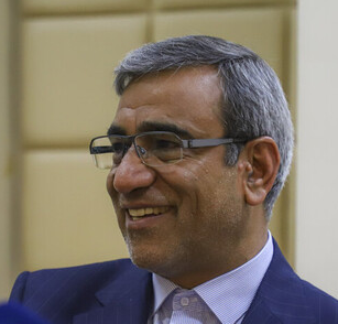 دانشگاه راه‌حل بسیاری از مشکلات ماست