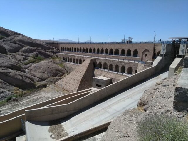 حیات سد تاریخی فریمان به خطر افتاد