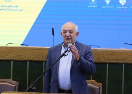 دیپلماسی اقتصادی و منطقه‌ای دو بال پرواز برای اقتصاد ایران است