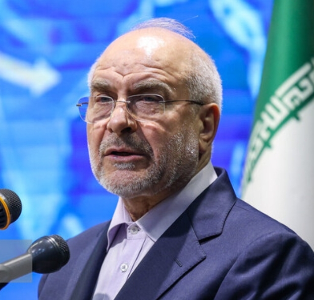 ایران در افق ۱۴۱۴ باید سهم واقعی‌اش را در اقتصاد و فرهنگ منطقه بازیابد