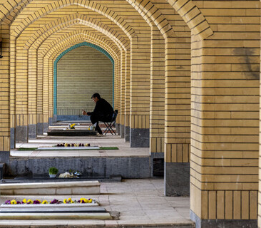 پرداخت قسطی هزینه قبر برای خانواده‌های کم‌بضاعت در مشهد