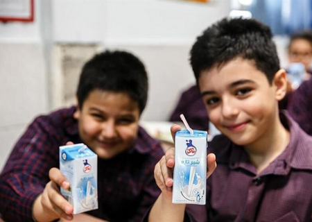 شیر غنی‌سازی شده در مدارس خراسان رضوی توزیع می‌شود