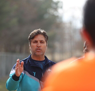 هیچ تیمی را دست کم نمی گیریم