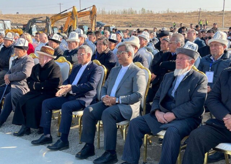 کلنگ‌زنی منطقه صنعتی «اوش» قرقیزستان با حضور هیئت اقتصادی خراسان رضوی