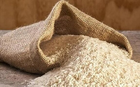 توزیع۹۴۵ تن برنج هندی تنظیم بازار در مشهد