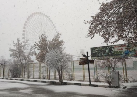 برف و باران آلودگی آسمان مشهد را شست/هوای پاک در سرمای مشهد