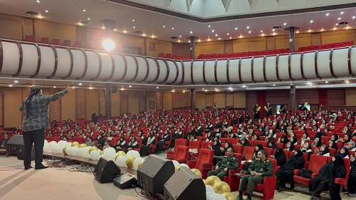 آیین پایانی اردوی راهیان نور ۷۰۰ دختر دانش آموز در مشهد برگزار شد