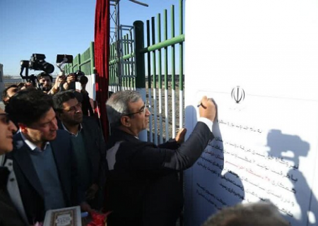 مزرعه خورشیدی دولت در محل نیروگاه توس مشهد بهره‌برداری شد