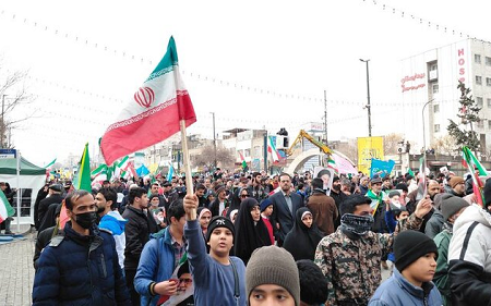 مشهدالرضا پرشورتر از همیشه در یوم‌الله ۲۲ بهمن