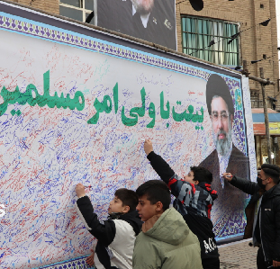 دانش‌آموزان خراسان رضوی با آرمان‌های رهبری بیعت کردند