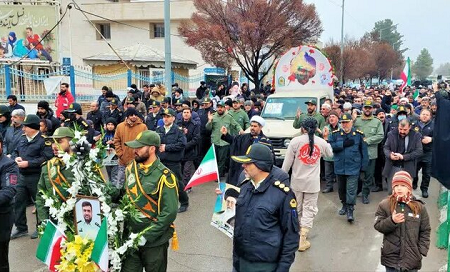 پیکر شهید حملات آمریکا در قوچان تشییع و خاکسپاری شد
