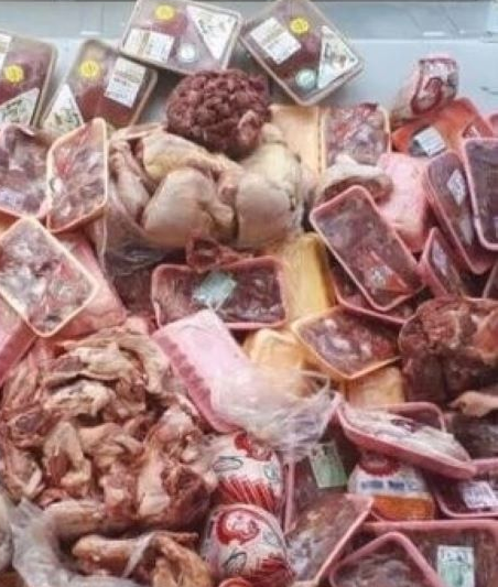 ۹.۶ تن موادغذایی غیر بهداشتی در خراسان رضوی نابود شد