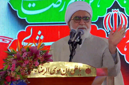 هیچ فردی را نباید به دلیل نوع پوشش از فضاهای وحدت‌آفرین دور کرد