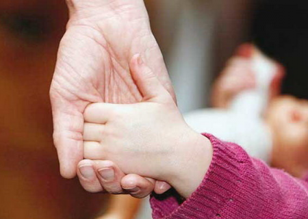 انتقال ۹۷۰ کودک به محیط خانواده در ۲ هفته نخست جنگ در خراسان رضوی