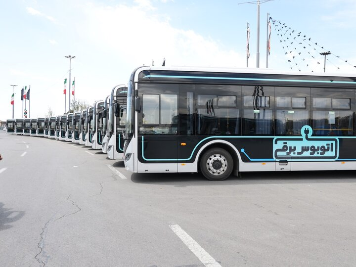 ناوگان حمل‌ونقل عمومی مشهد در انتظار ۱۸۰۰ اتوبوس و تاکسی برقی