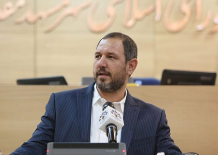 خدشه‌دار کردن وحدت ملی با انتقادات آسیب‌زا ، بی بصیرتی است
